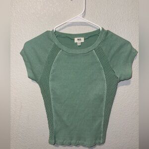 BKE youth tee - size med